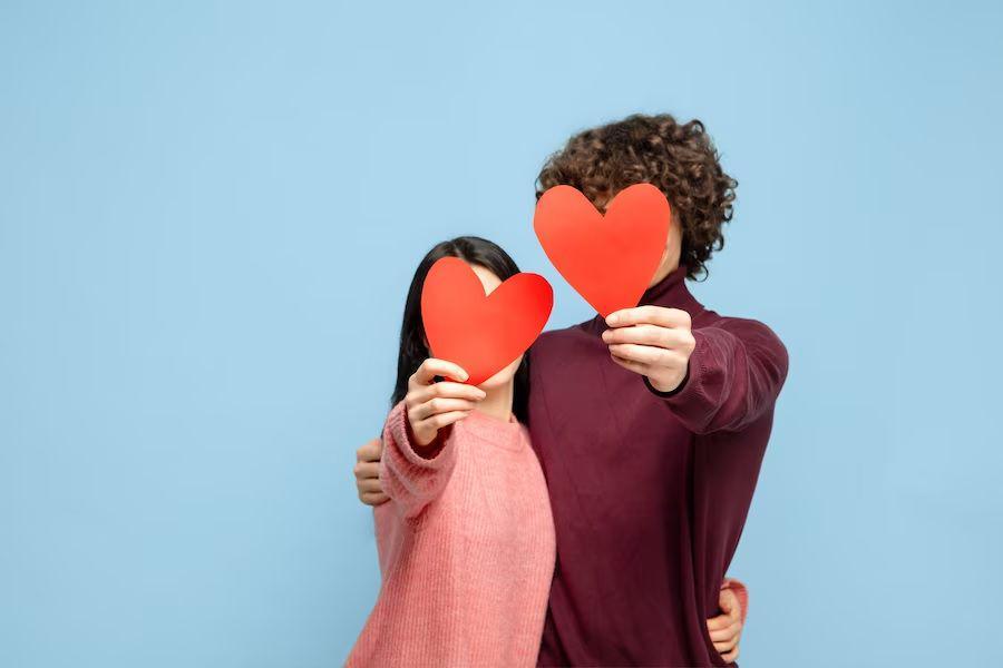 6 Zodiak Beruntung dalam Cinta dan Ahli Membangun Hubungan