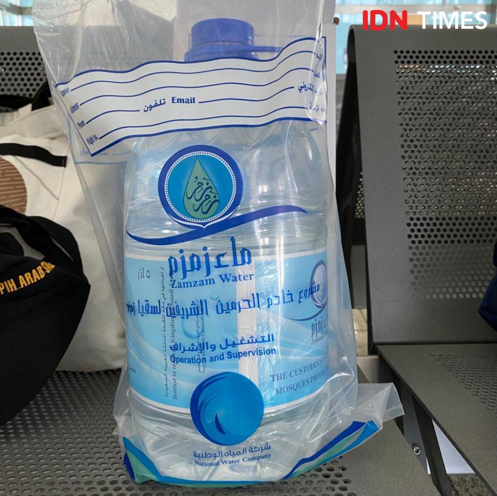 Jemaah Dapat 10 Liter Zamzam, Diterima di Asrama dan Kantor Kemenag