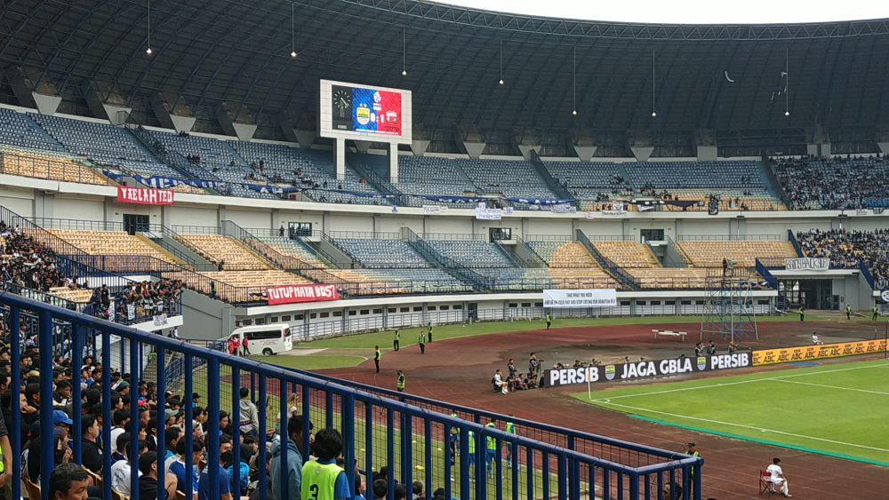 Luis Milla Harap Bobotoh Tetap Dukung Penuh Persib di Stadion GBLA