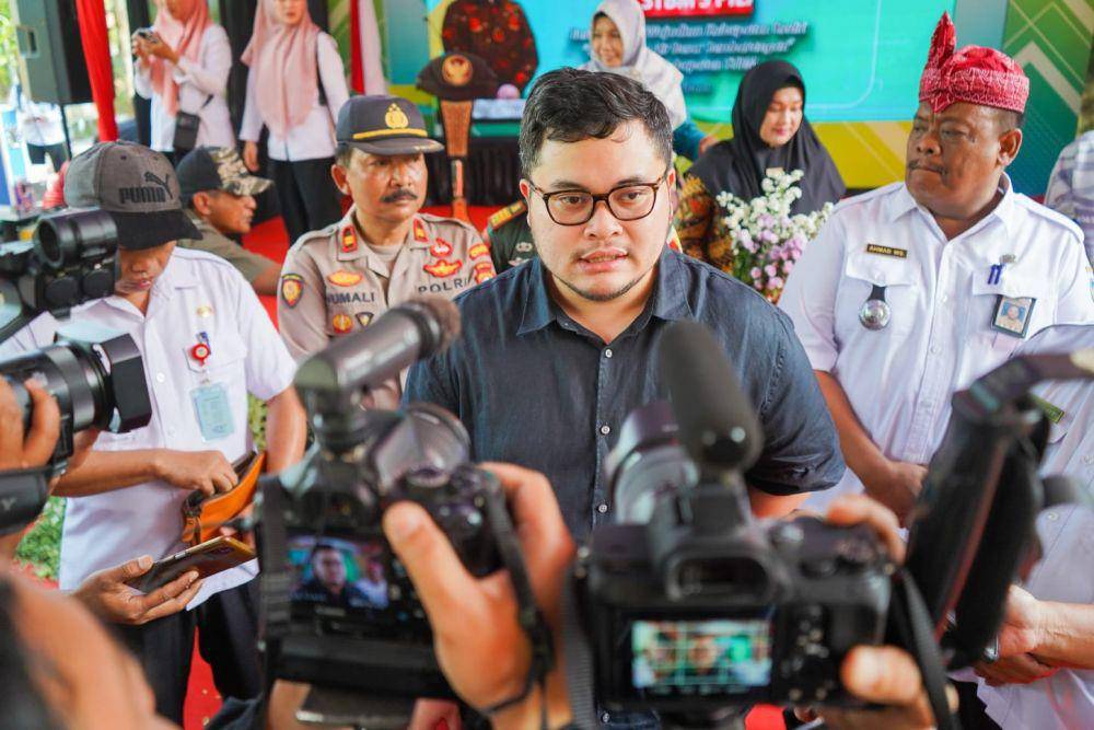 Bupati Kediri Hanindhito Himawan Pramana menekankan jajaran di pemerintahannya untuk melakukan efisiensi anggaran guna menjaga kondisi keuangan daerah. (Dok. Pemkab Kediri)
