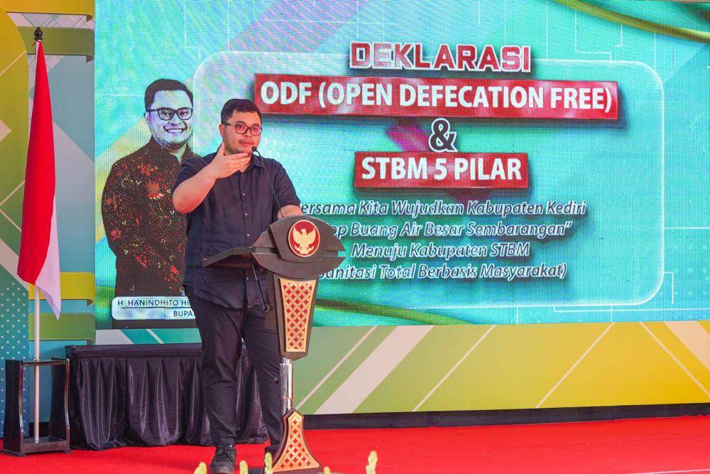 Bupati Kediri Hanindhito Himawan Pramana menekankan jajaran di pemerintahannya untuk melakukan efisiensi anggaran guna menjaga kondisi keuangan daerah. (Dok. Pemkab Kediri)