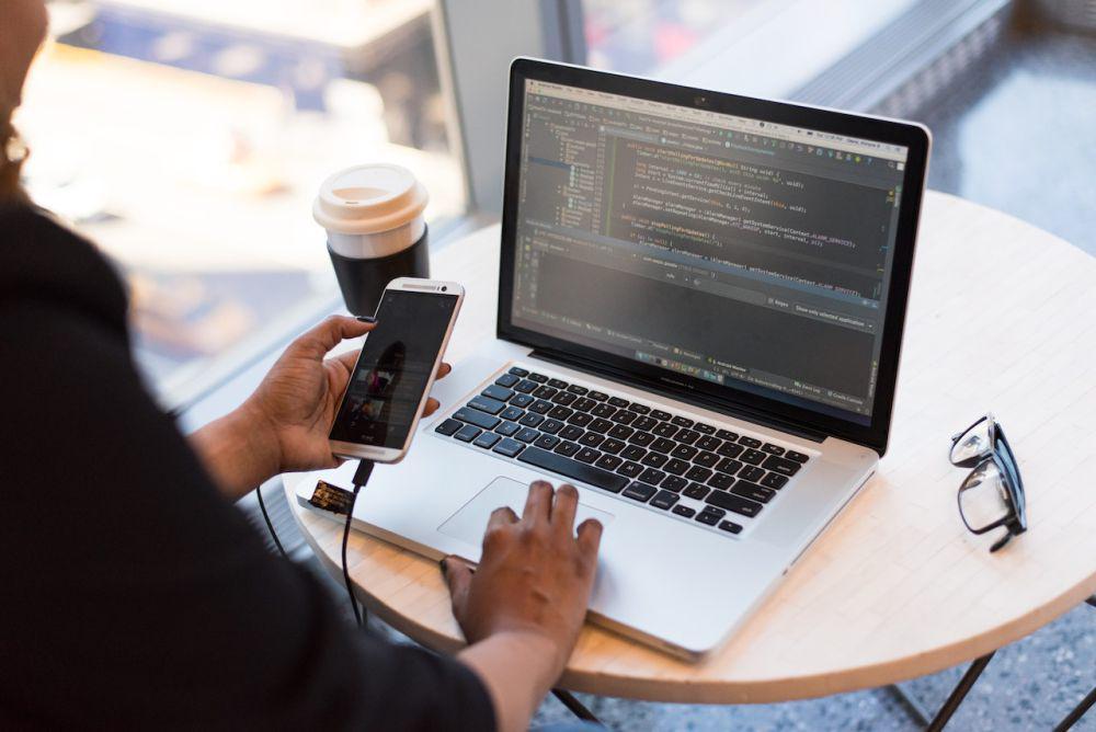 3 Alasan Mengapa Mengembangkan Website Itu Sulit, Gak Sehari Jadi?