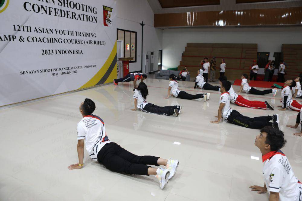 Pengurus Besar Persatuan Menembak Indonesia (PB Perbakin) menggelar program 12th Asian Youth Training & Coaching Camp Air Rifle 2023 di Jakarta. (Dok Perebakin)