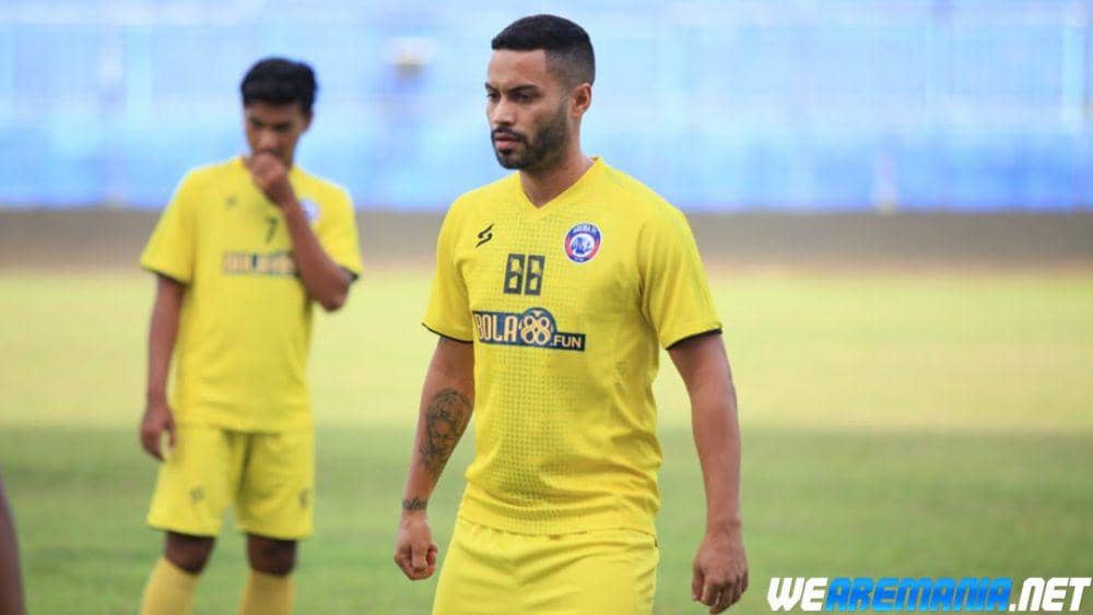 Bruno Smith (wearemania.net)