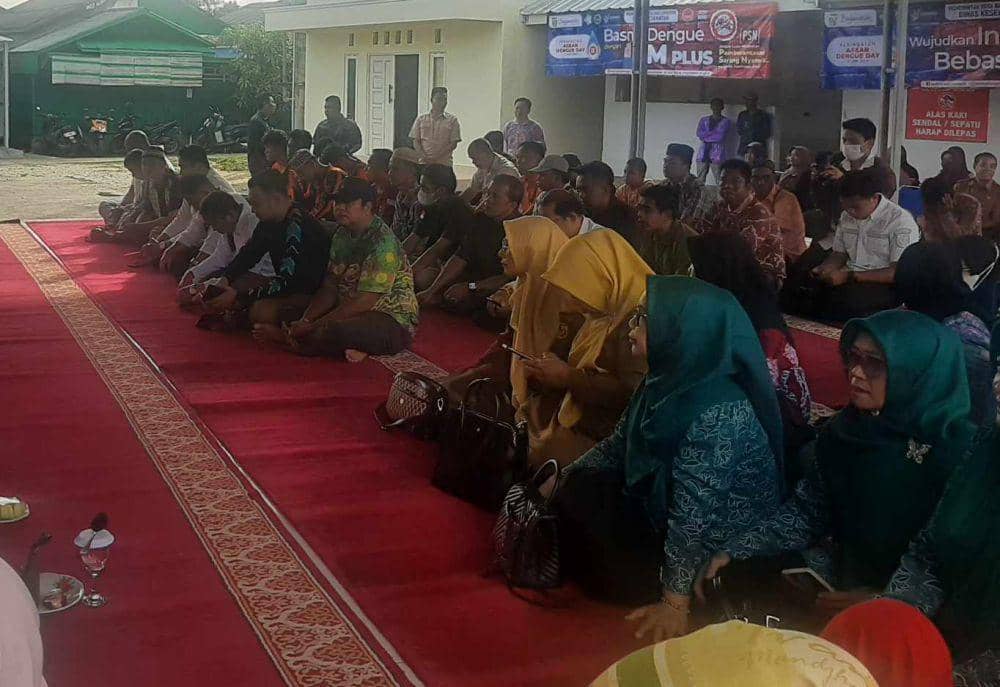 Warga Sungai Andai, Banjarmasin menerima sosialisasi penanganan DBD.