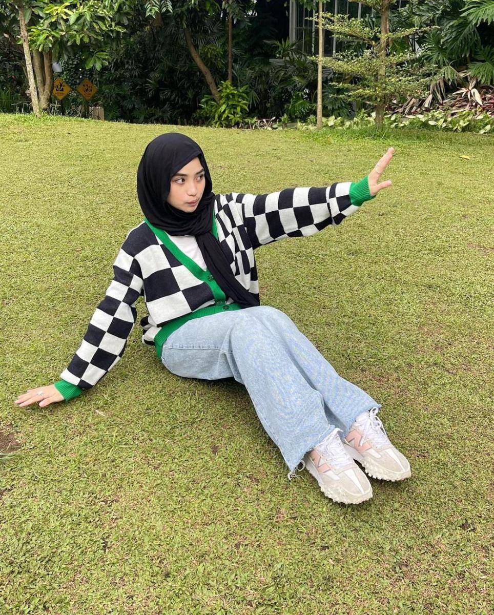 Tania Dewi Nur Azmi (instagram.com/taniaaa.dn)