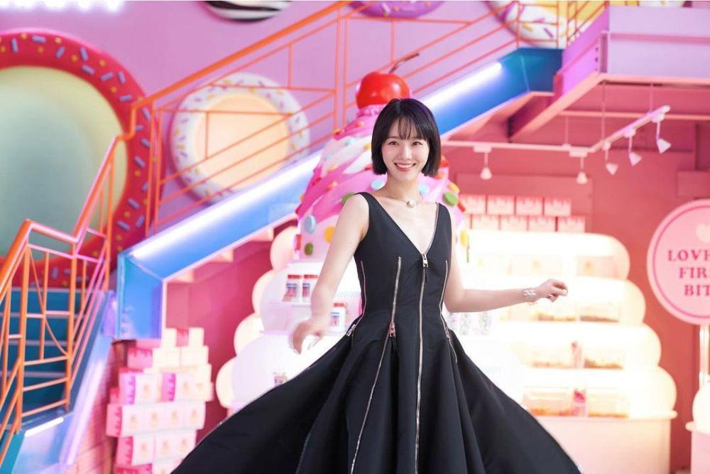 13 Harga Outfit Park Gyu Young di Drakor Celebrity, Glamor!