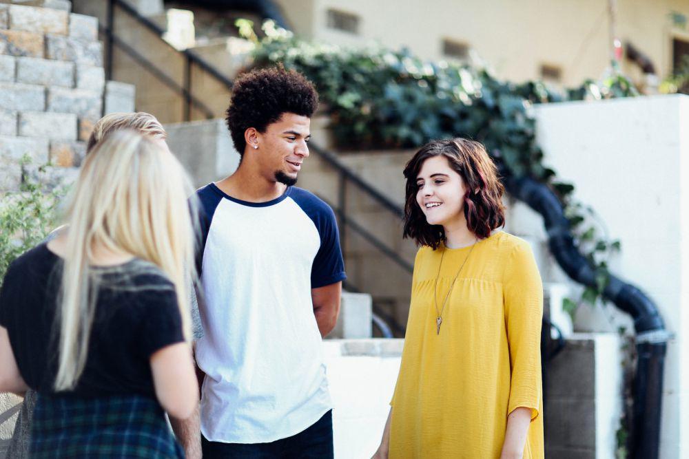 5 Kebiasaan Self-centered yang Bisa Bikin Kamu Dijauhi Orang