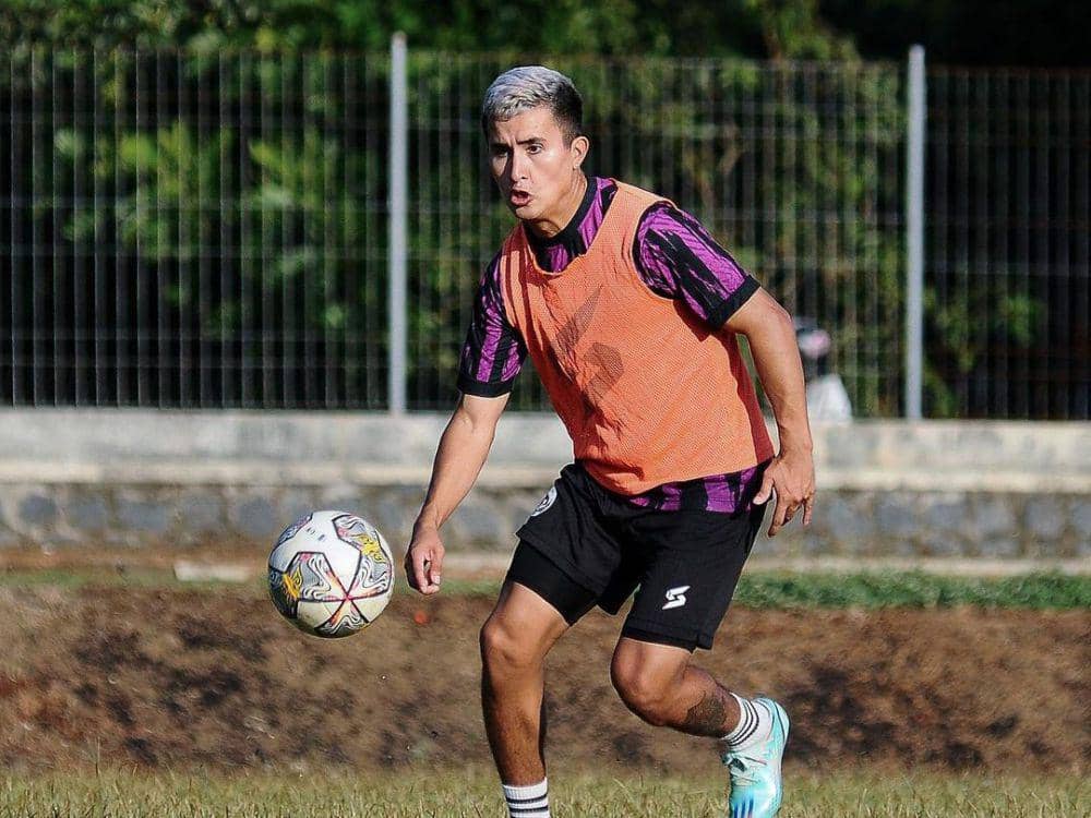 Ariel Lucero (instagram.com/aremafcofficial)