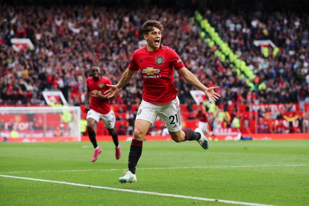Daniel James (twitter.com/Daniel_James_97)