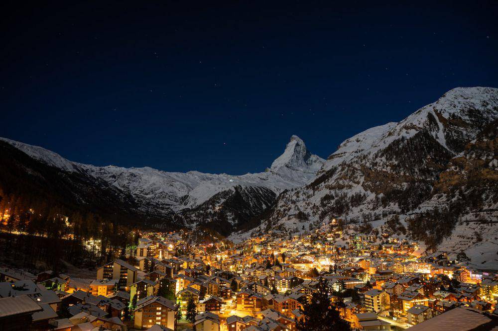 potret Pegunungan Alpen di Swiss (pexels.com/Christian Buergi)