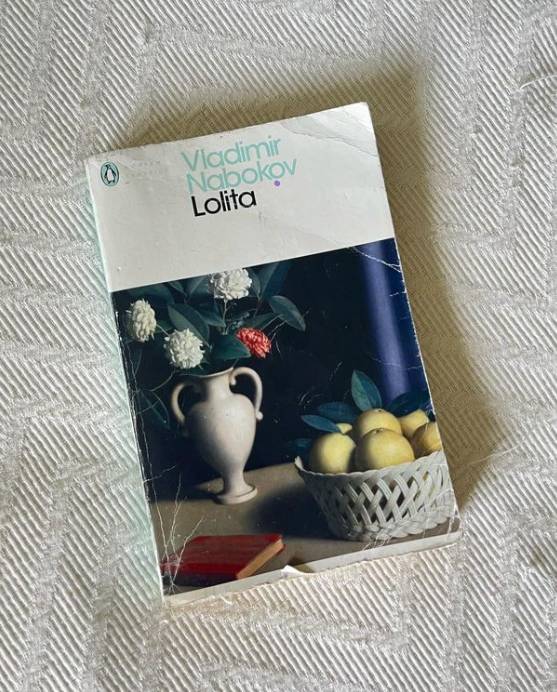 Lolita (instagram.com/readsbycons)