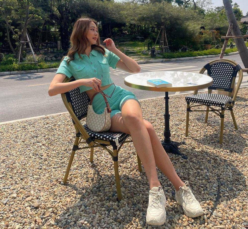 Neen Suwanamas (instagram.com/neenneeen)
