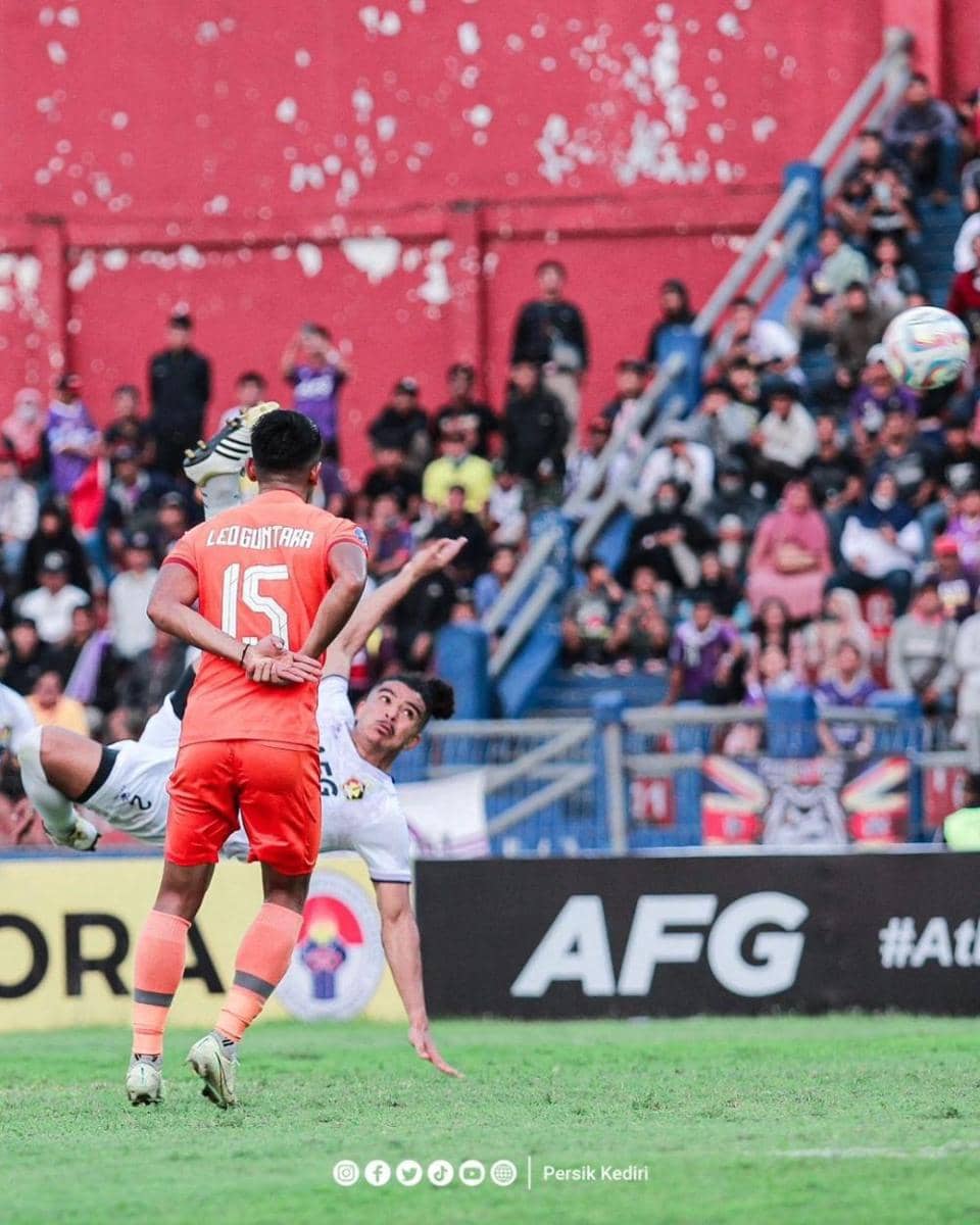 Anderson do Nascimento saat mencetak gol penyeimbang bagi Persik Kediri. Instagram.com/persikfcofficial