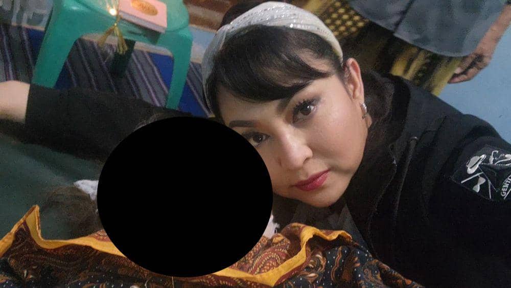 Kenangan Ratna Listy dan sang ibu yang meninggal (Instagram.com/ratna_listy)