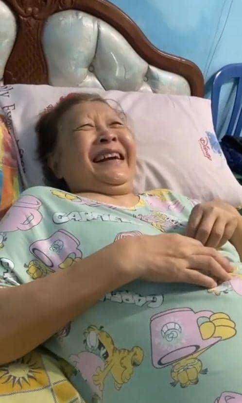 Kenangan Ratna Listy dan sang ibu yang meninggal (Instagram.com/ratna_listy)