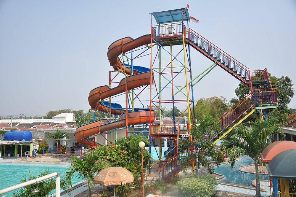 ilustrasi water boom (commons.wikimedia.org/jenciapark2)