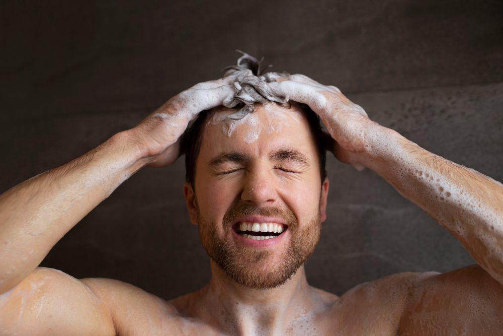 5 Sampo Rambut Kering untuk Pria, Bikin Rambut Sehat Ternutrisi