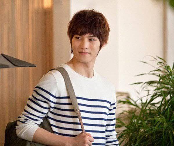 potret Lee Jong Hyun eks CNBLUE (facebook.com/CNBLUE Official)