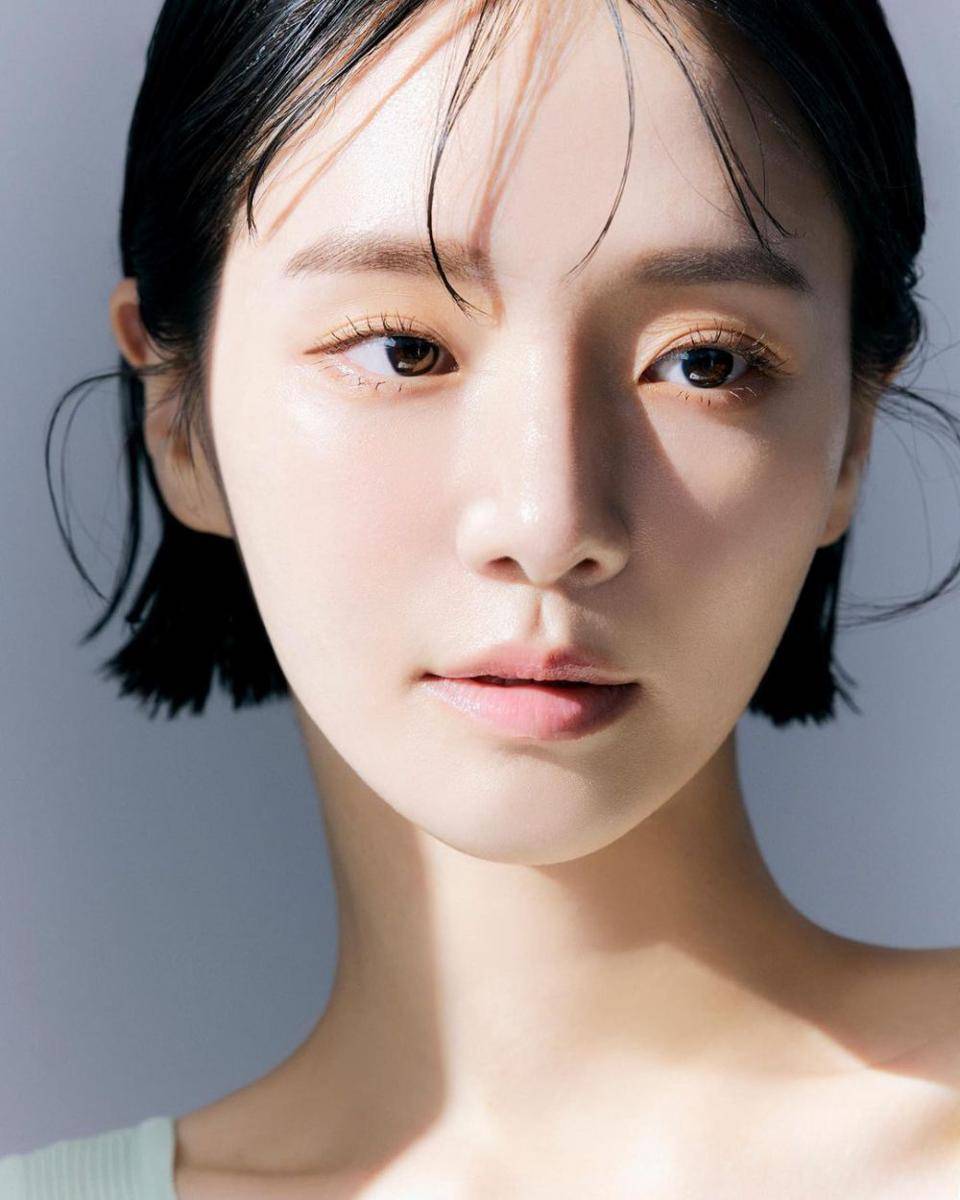 potret Park Gyu Young (instagram.com/lavieenbluu)