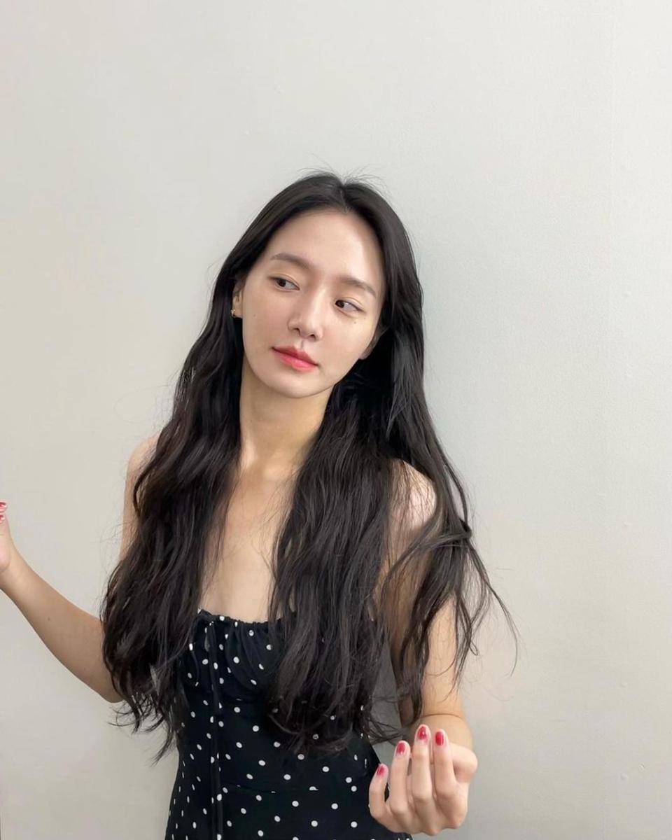 potret Park Gyu Young (instagram.com/lavieenbluu)