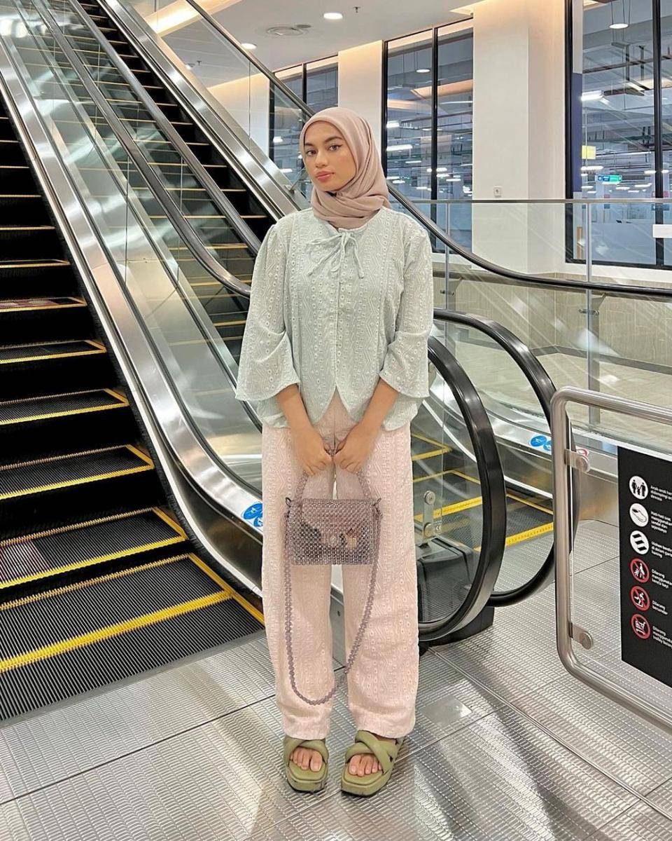 Gaya kondangan hijab ala Adiva Selsa (instagram.com/adiva.selsa)