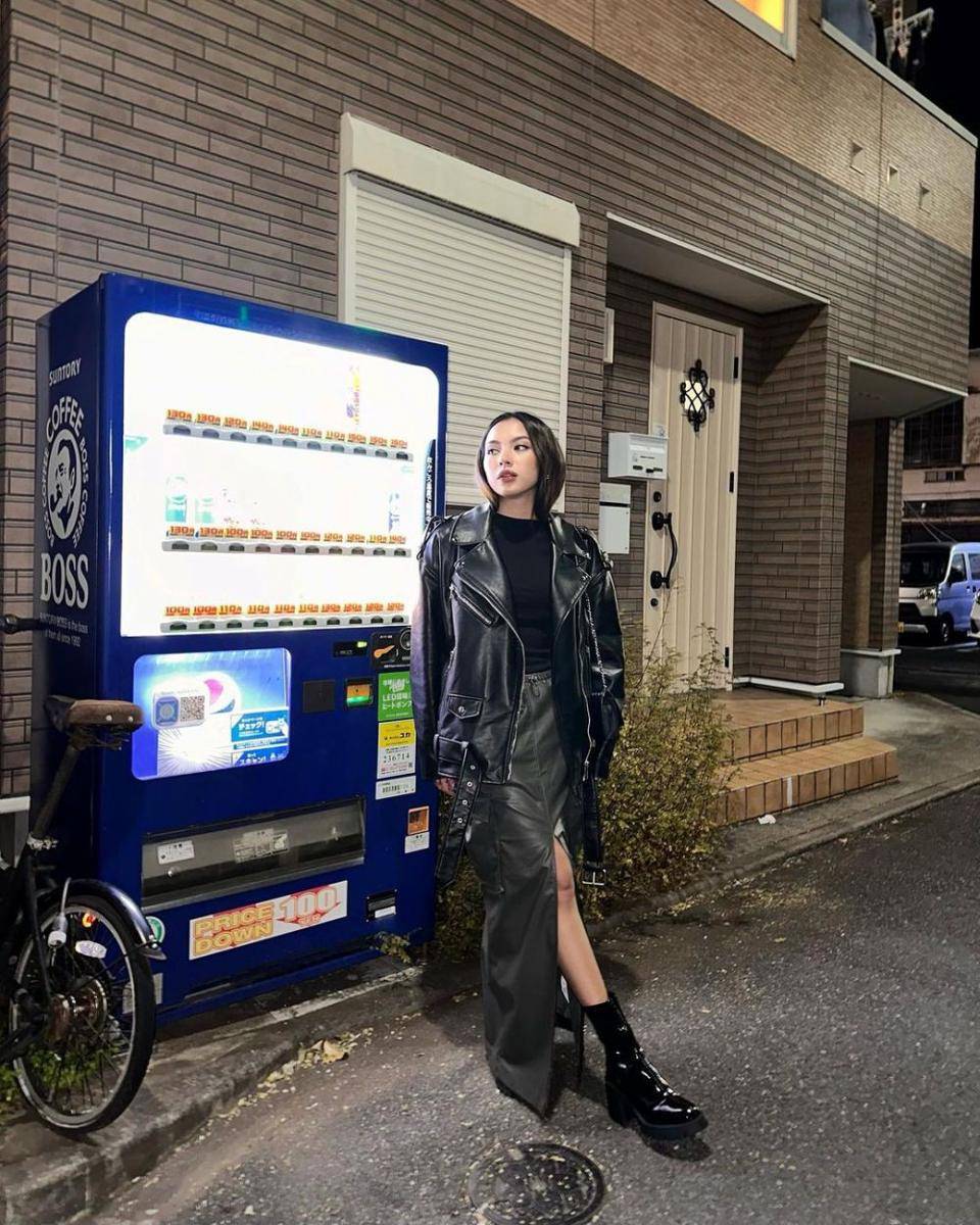 Pilihan outfit untuk gaya ala skena (instagram.com/nazlaalifa)