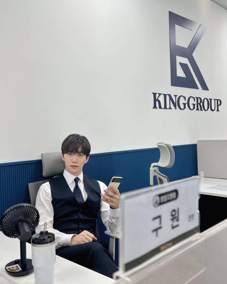 Lee Jun Ho (instagram.com/post_leejunho)