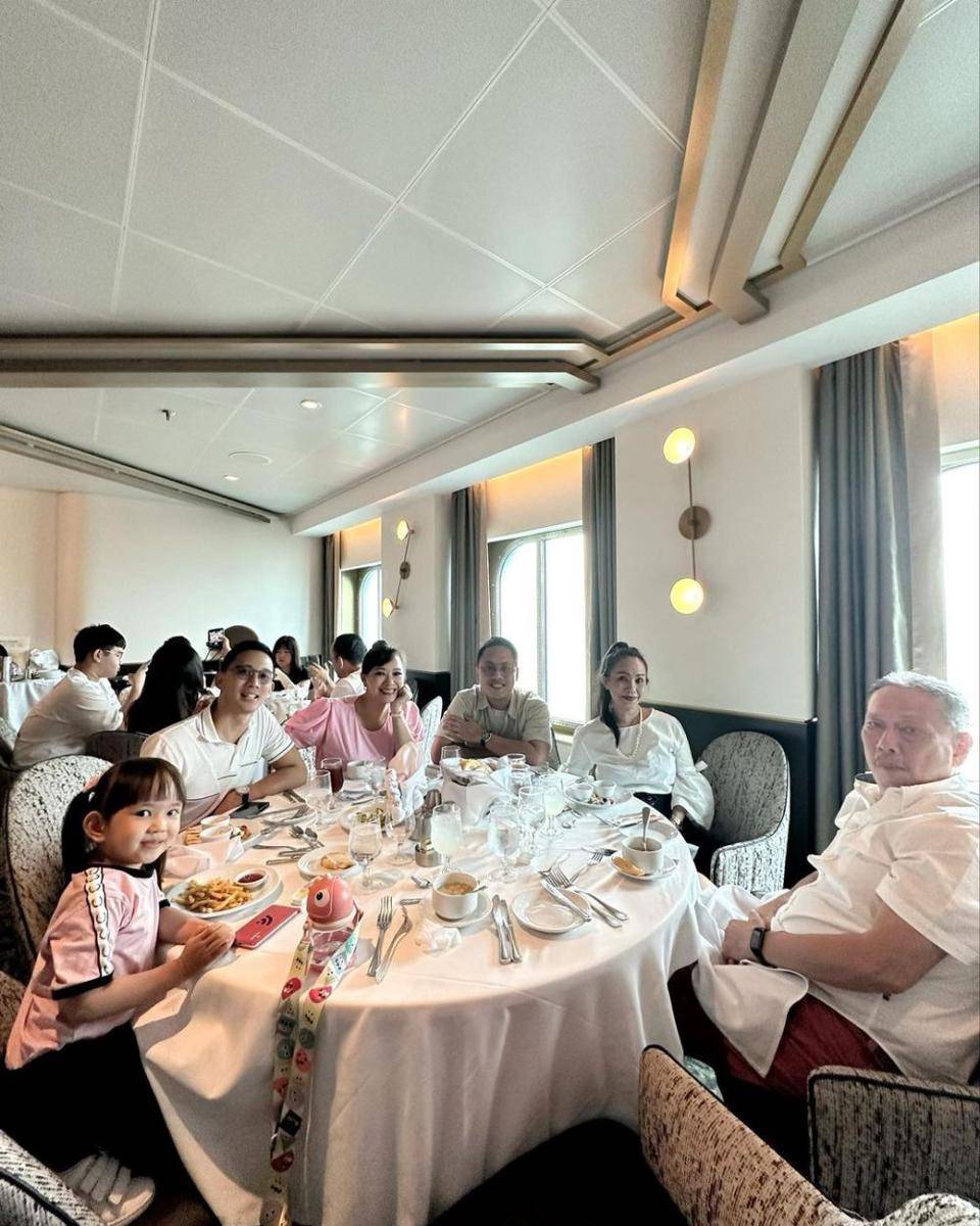 potret keluarga Yuanita Christiani (instagram.com/yuanitachrist)