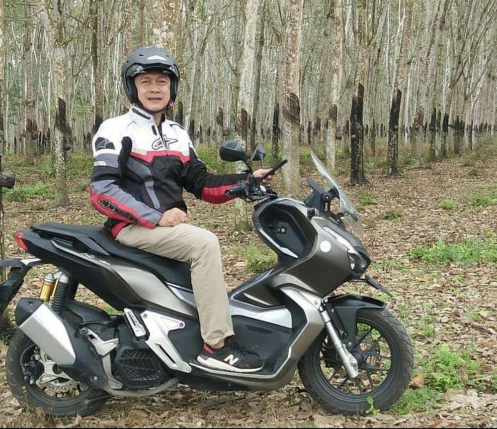 Legenda Pembalap Syabra Buana Kepincut Performa Honda ADV160