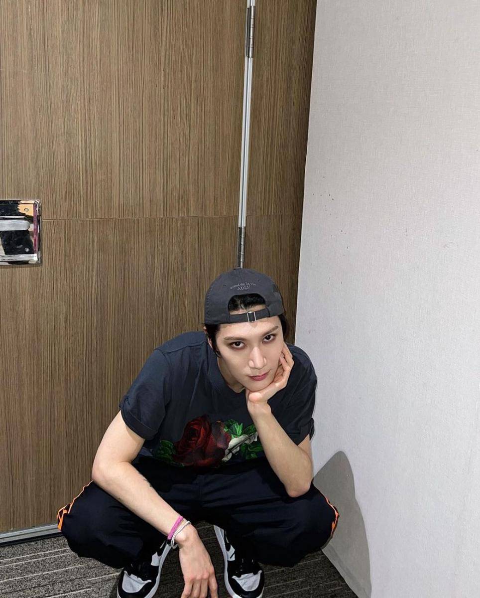 Ten NCT (instagram.com/tenlee_1001)