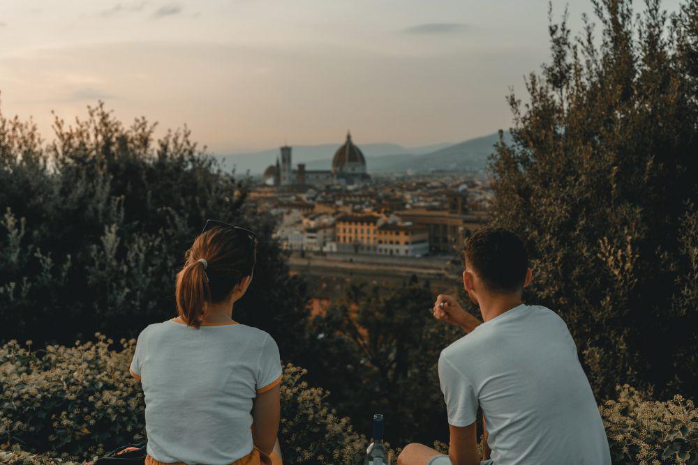 ilustrasi mendekati gebetan (unsplash.com/Clay Banks)
