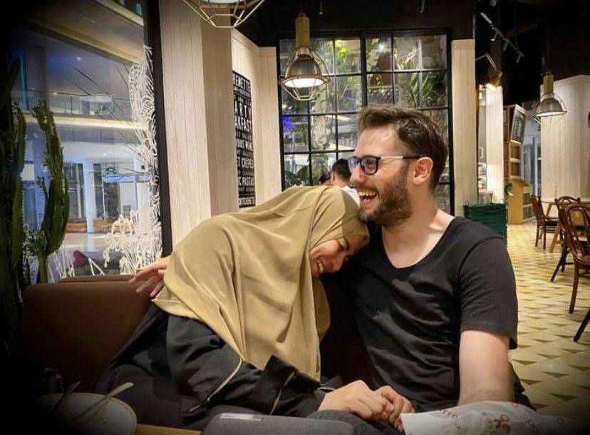 potret perjalanan cinta Cinta Penelope dan Taha Gokhan (Instagram.com/tahaarikan)
