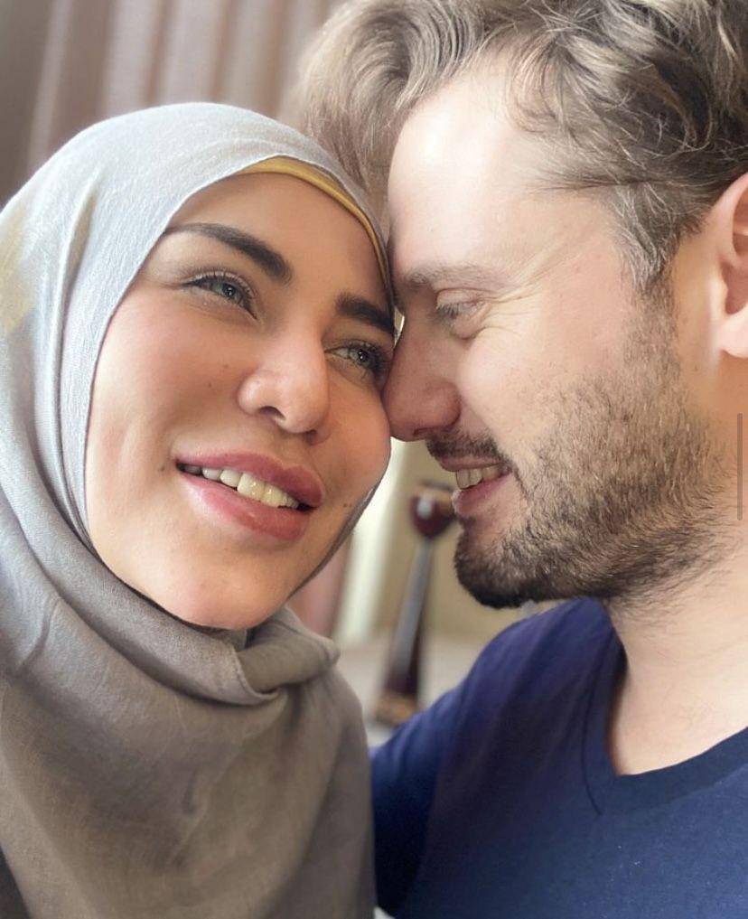 potret perjalanan cinta Cinta Penelope dan Taha Gokhan (Instagram.com/tahaarikan)