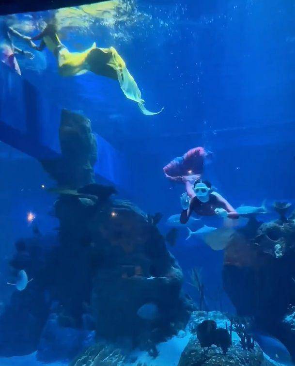 potret Gempita dan Gisel cosplay jadi mermaid (instagram.com/kuyentertainment)