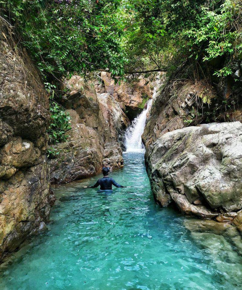 gambar Curug Ciburial (instagram.com/uglio_odio)