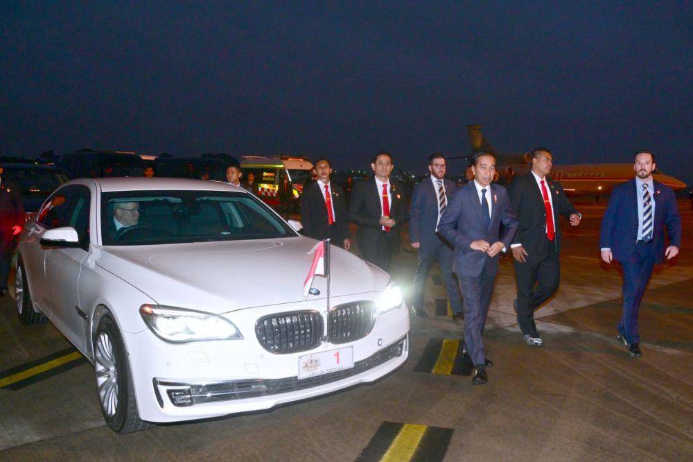 Presiden Jokowi melanjutkan perjalanan ke Papua Nugini usai serangkaian kunjungan kerjanya di Sydney, Australia (dok. Sekretariat Presiden)