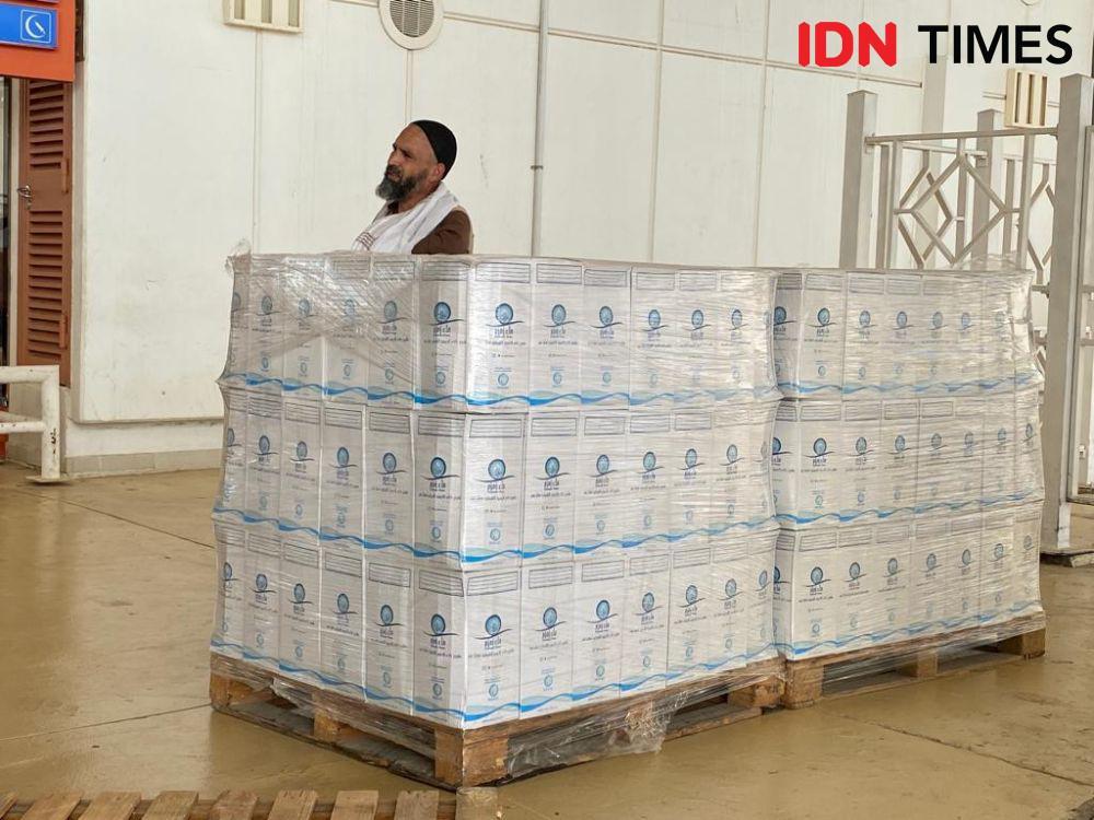 90 Ribu Galon Air Zamzam Tambahan Sudah Dikirim ke Indonesia