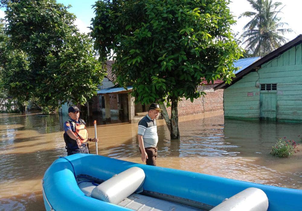 Proses evakuasi warga terdampak banjir (Dok: BPBD Sumsel)