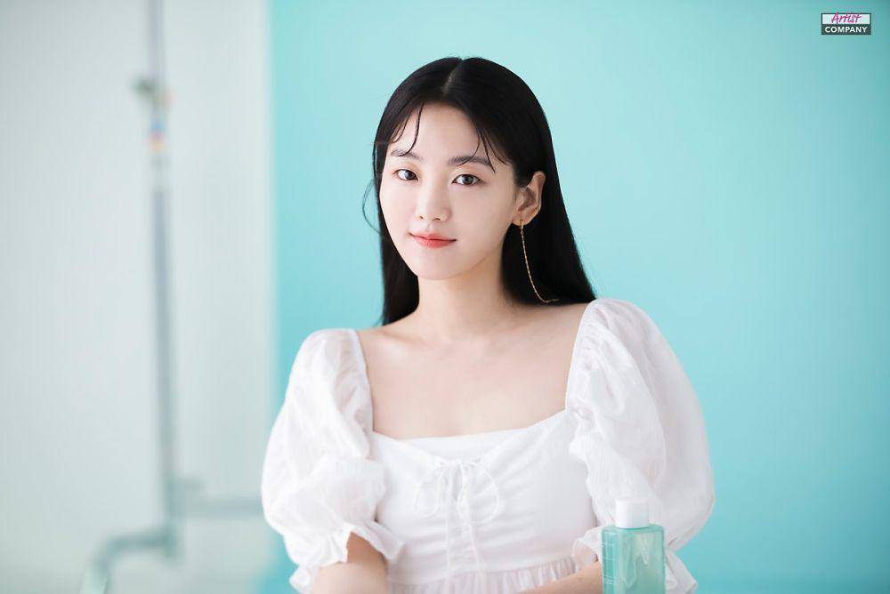 Cho Yi Hyun (post.naver.com/아티스트컴퍼니)
