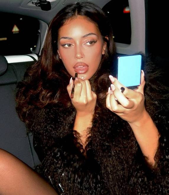 potret instagram Cindy Kimberly (instagram.com/wolfiecindy)