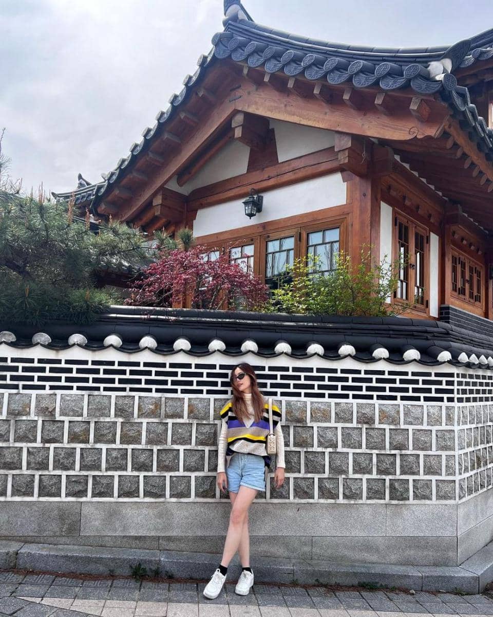outfit Frung Narikun (instagram.com/frungnarikunn)