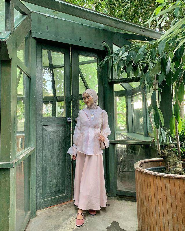 inspirasi OOTD ala Kasya (instagram.com/kasyaaptr)