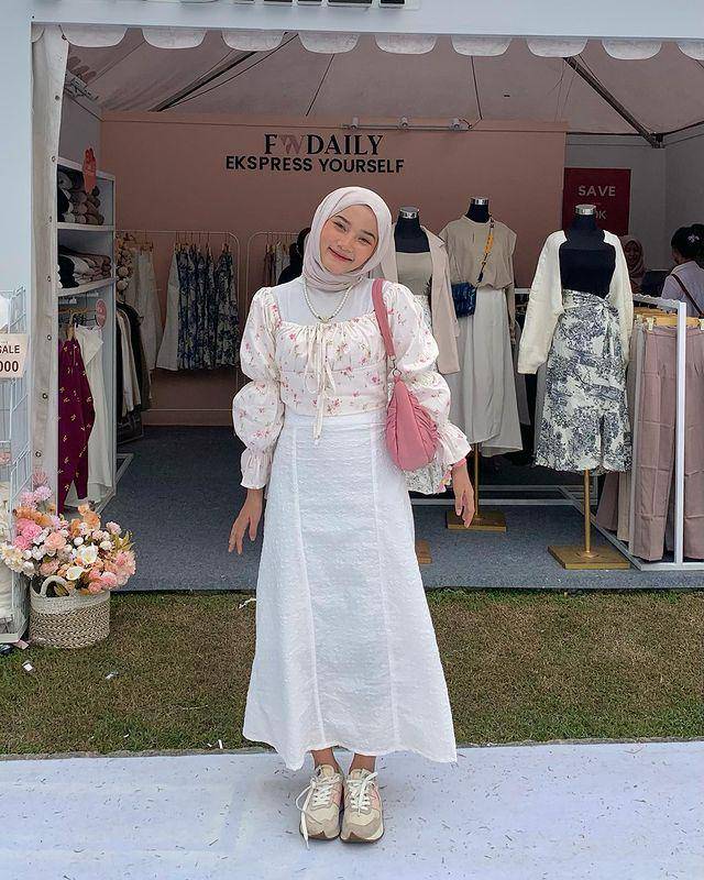 inspirasi OOTD ala Dian (instagram.com/diannn.d)