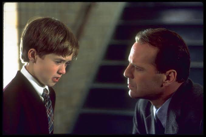 cuplikan film The Sixth Sense (dok. Hollywood Pictures/The Sixth Sense)