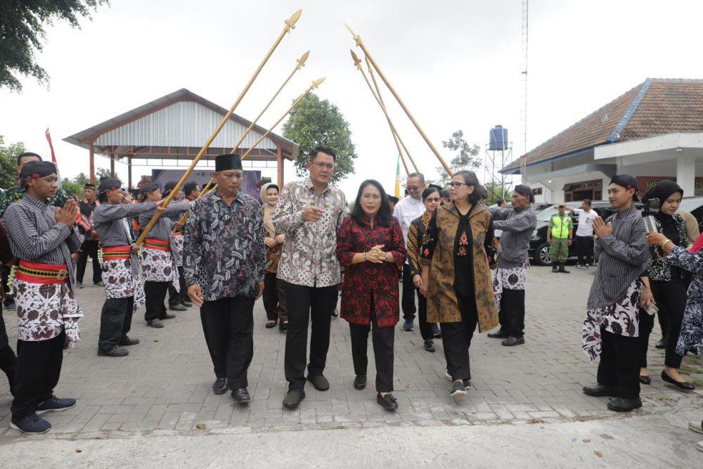 Delegasi Asean Women Peace and Security Belajar ke Wedomartani Sleman