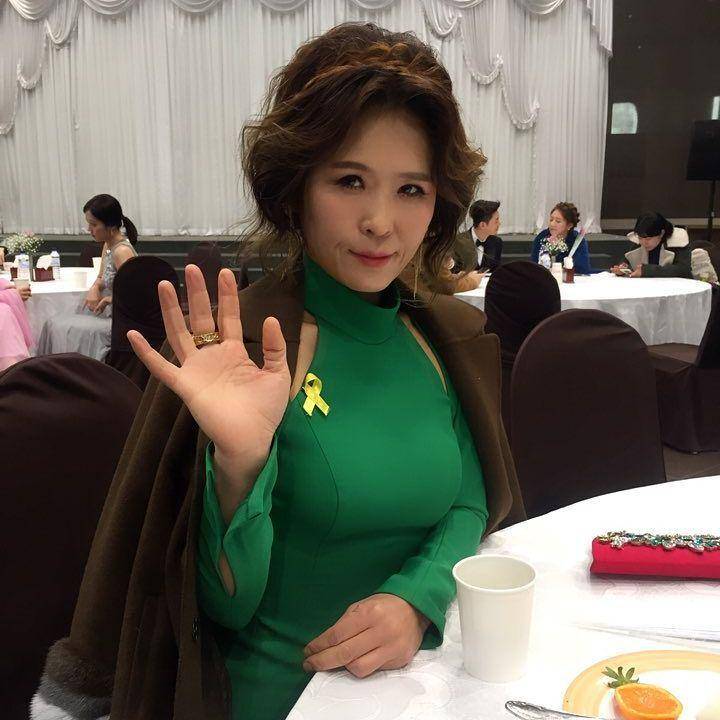 Hwang Seok Jung (instagram.com/seogjeonghwang)