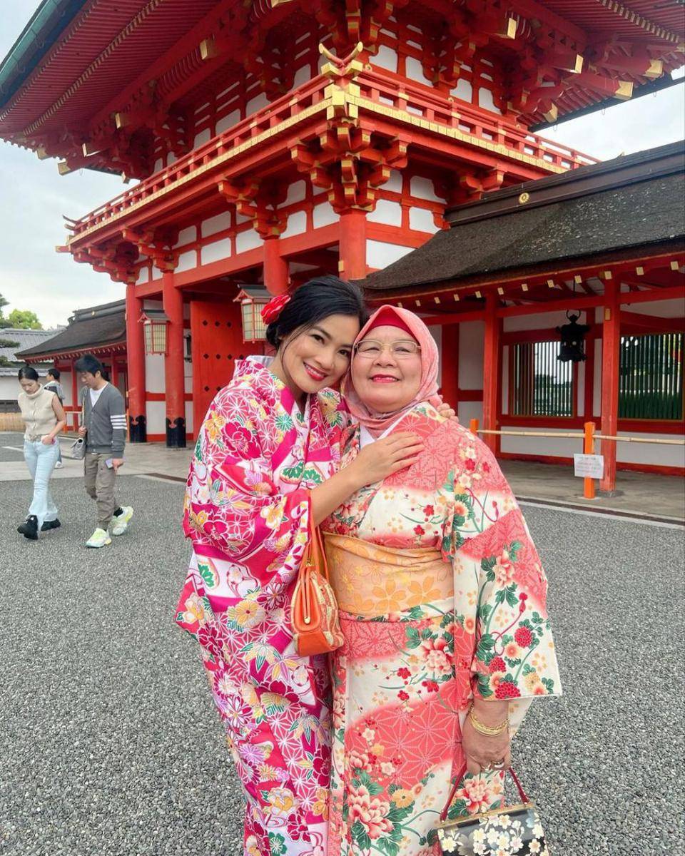 potret Titi Kamal dan ibunda (instagram.com/titi_kamall)