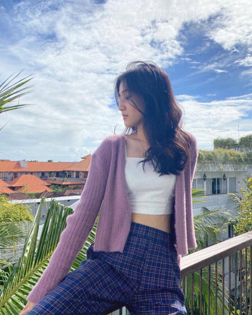 ide hairstyles ala Keisya Levronka (instagram.com/keisyalevronka)