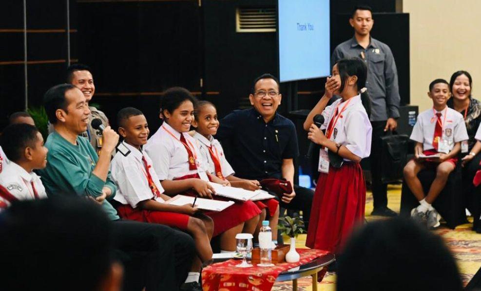 Jawaban Jokowi Saat Ditanya Kenapa Ibu Kota Negara Bukan di Papua
